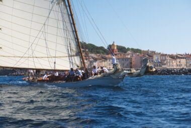 VOILE-SAINT-TROPEZ